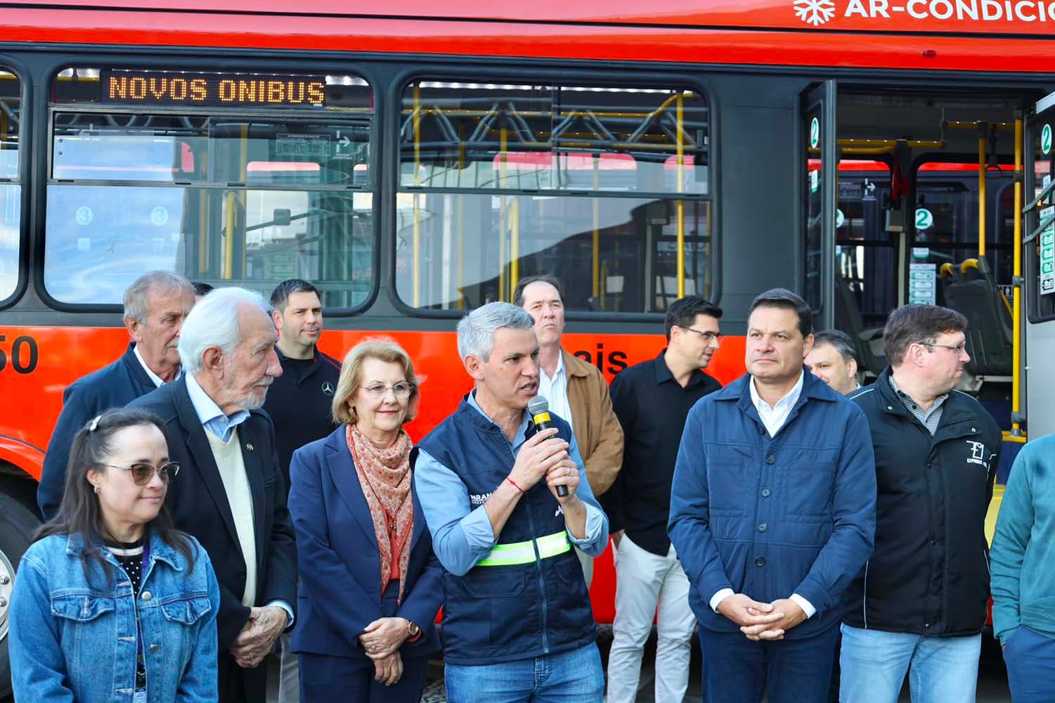Ônibus de 23 metros e quase 200 lugares: Paraná ganha primeiros ônibus superarticulados