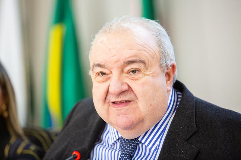 Rafael Greca: o candidato que não lidera — mas muda o jogo