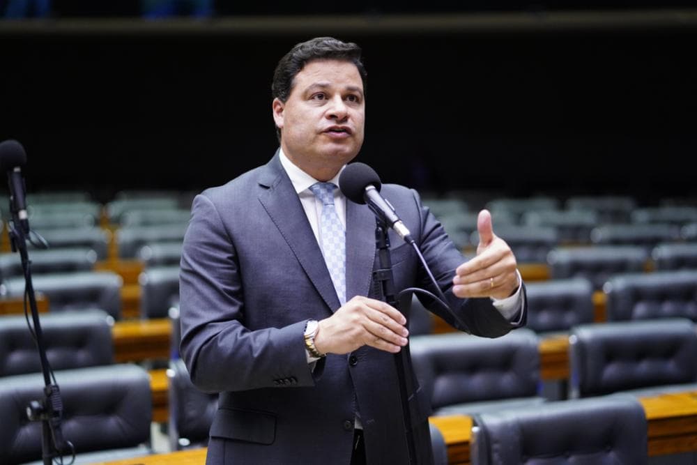 O fator decisivo da eleição pode não estar no vice de Sandro Alex, mas no Paraná