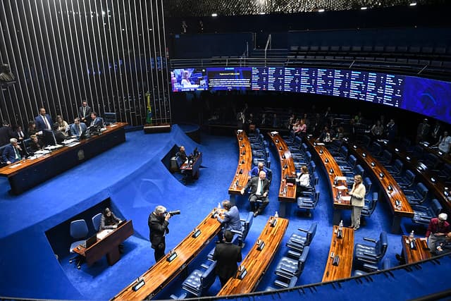 Senado aprova endurecimento das penas para abuso sexual digital de crianças e adolescentes