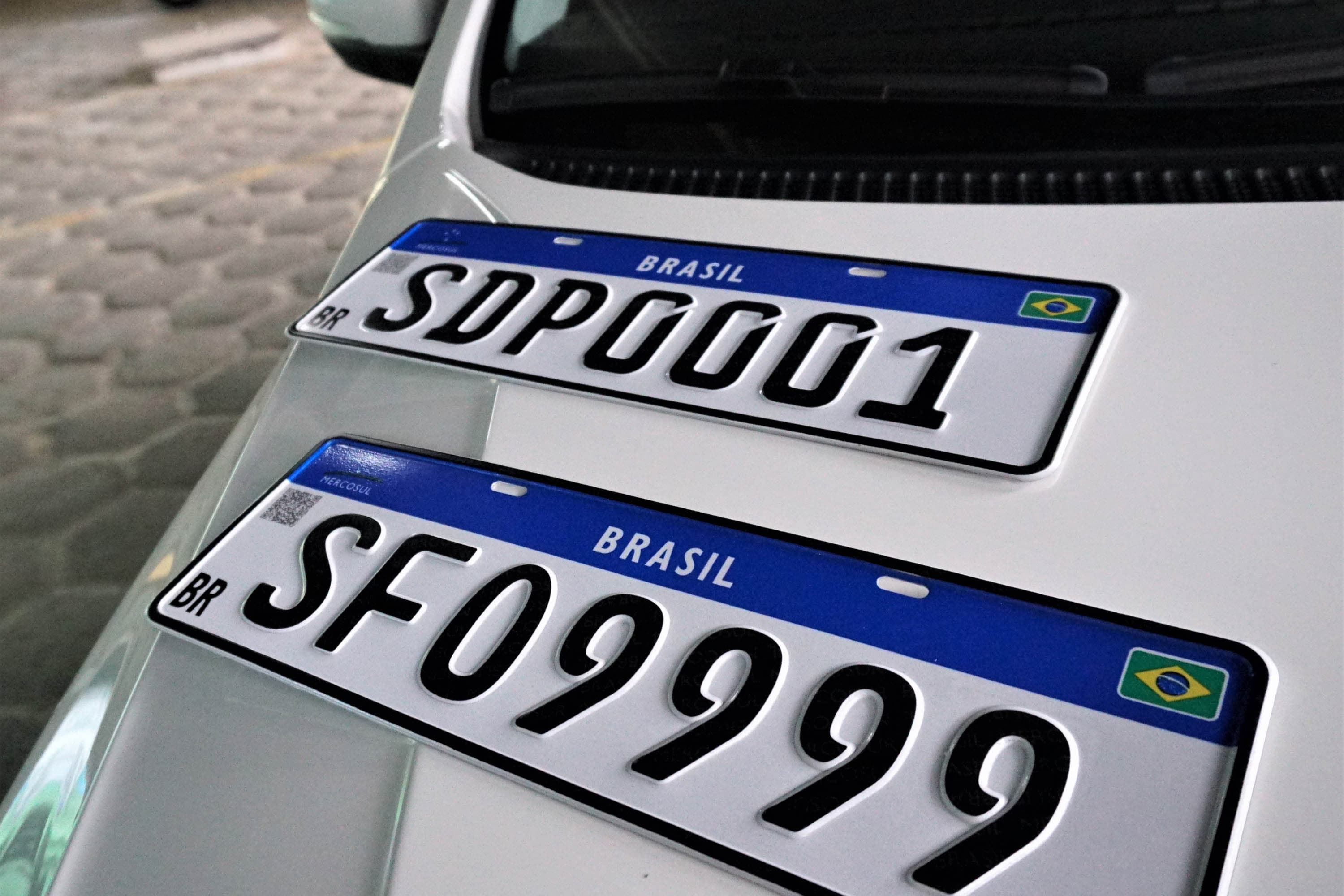 Número de emplacamentos cresce 38% no 1º quadrimestre no Paraná, após redução de IPVA